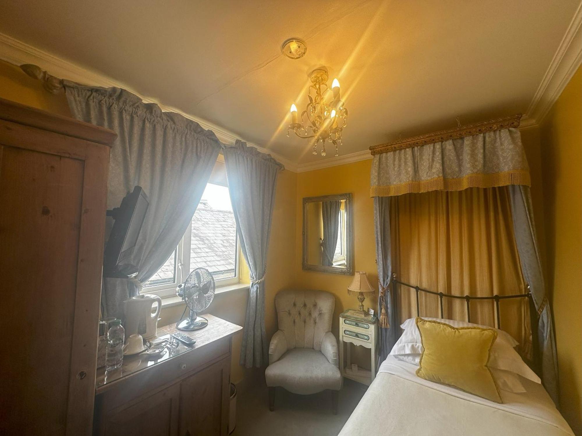 Albert & Victoria Guest House Eastbourne Ruang foto
